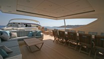 M&M - Flybridge